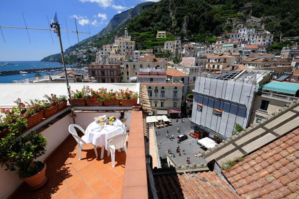 Mamma Rosanna - Apartment In Amalfi With Terrace Exterior foto